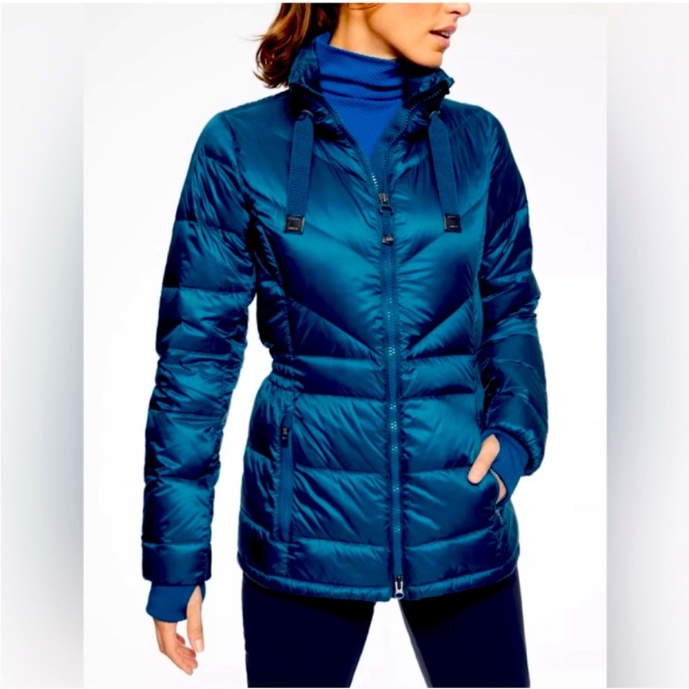 Athleta Banner Peak Down Jacket, Med